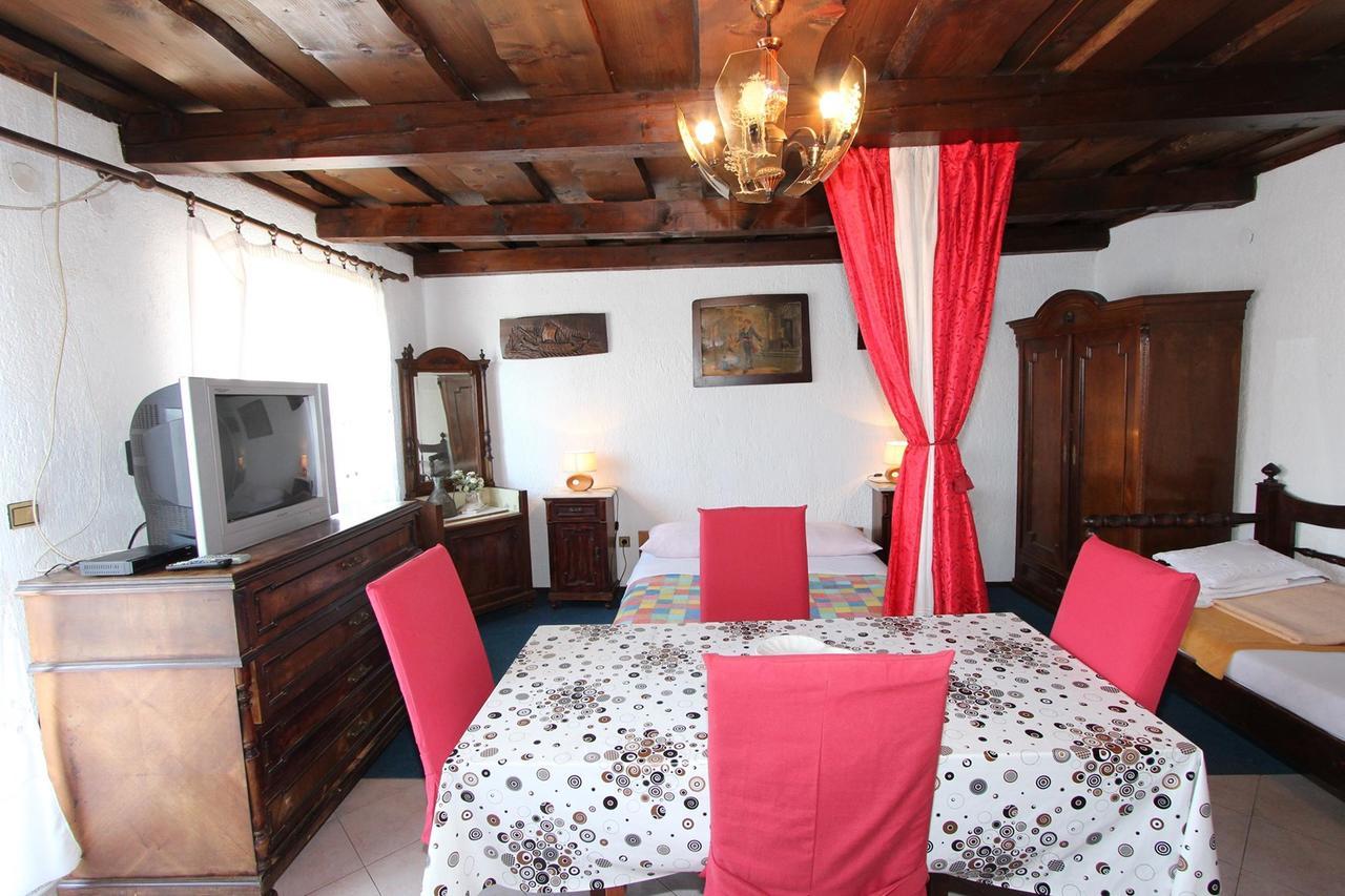 רוביני Apartments Sebal מראה חיצוני תמונה